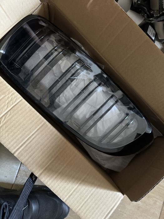 Чисто нови M бъбреци BMW f32 черни