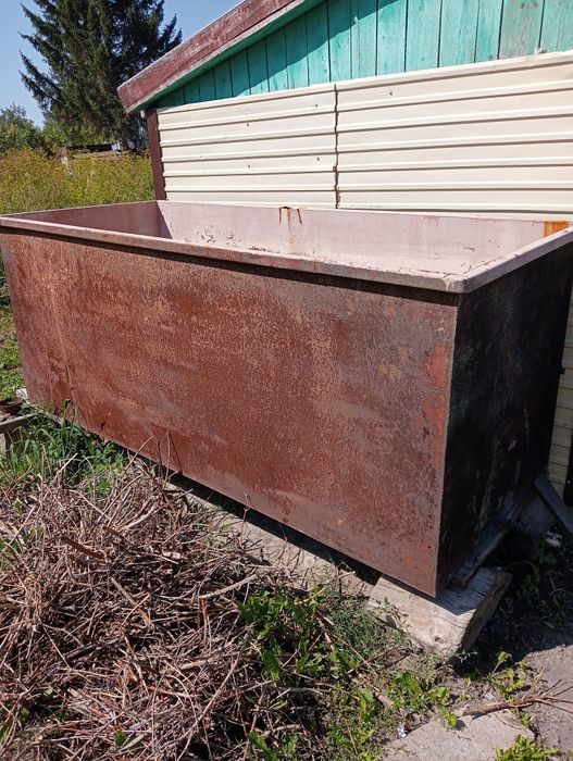 Продам бак срочно