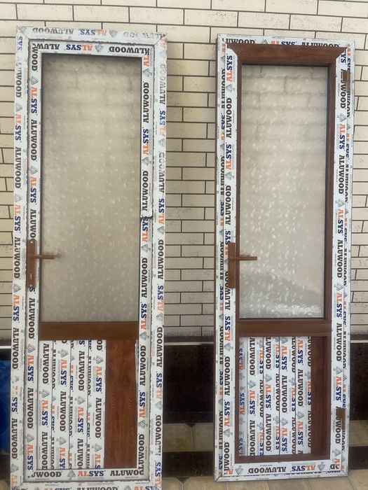 продаётся алюминивый двери