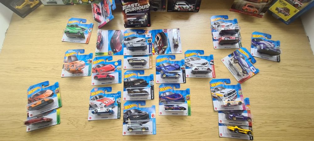 Машинки Hotwheels hw хв