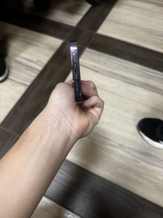 Продаю iPhone 14pro 256GB