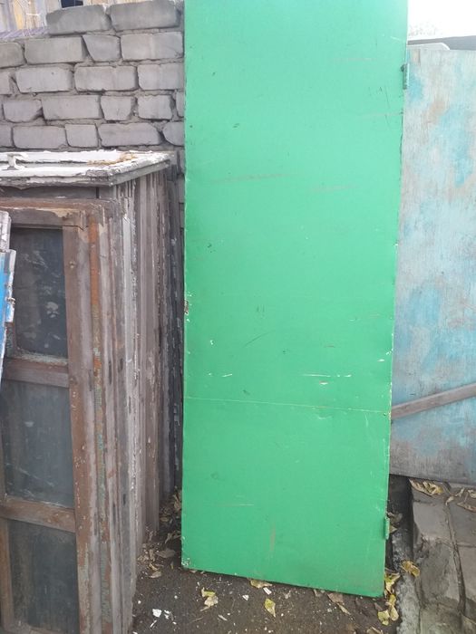 Продам двери разные