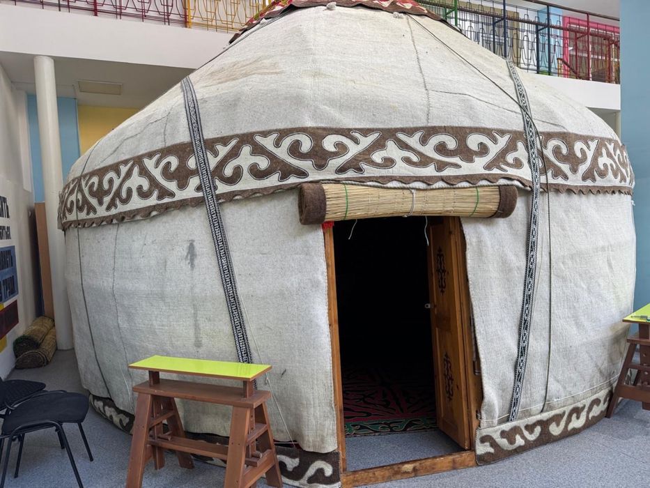 6 қанатты киіз үй сатылады