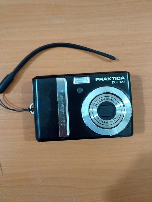 Цифровой фотоаппарат Practica DCZ 12.1