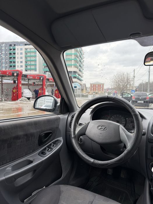 Hyundai Accent 2005