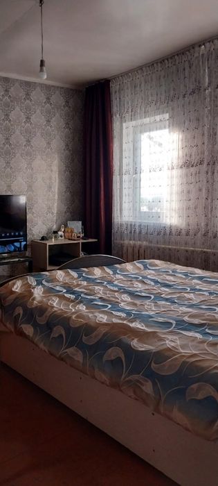 Продам дом с центральным отоплением.