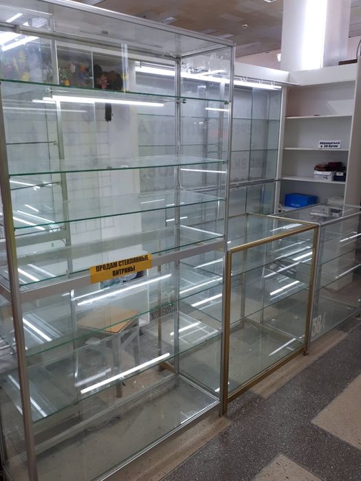 Продам витрины..