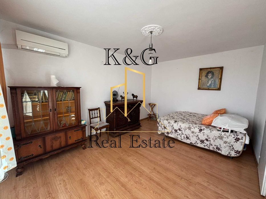 Продава се Двустаен апартамент в Разград, Орел - 64 кв.м за 1036 €/кв.м - Снимка #1