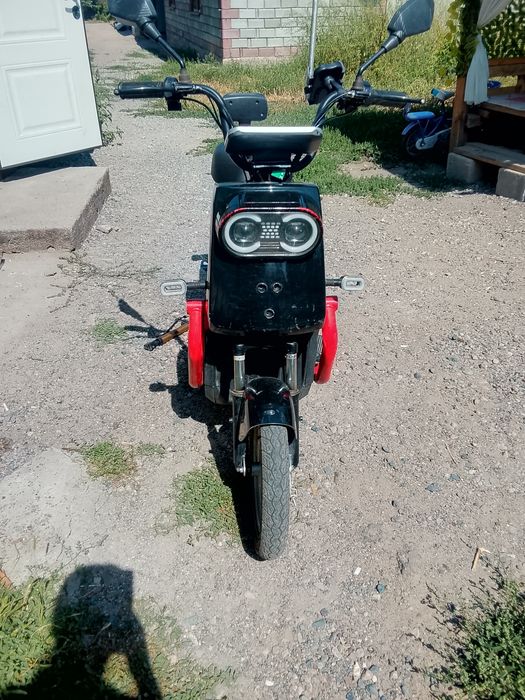 Продам электроскутер Танк