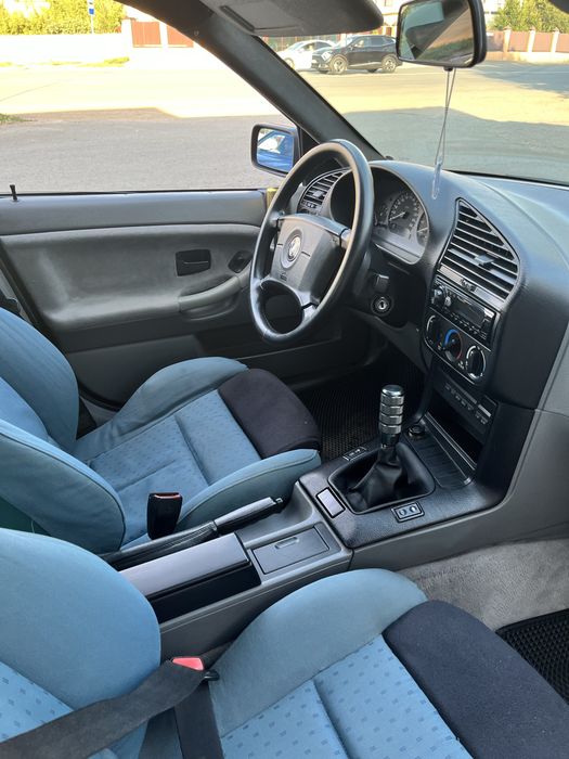 Продам бмв е36 (m50b20)