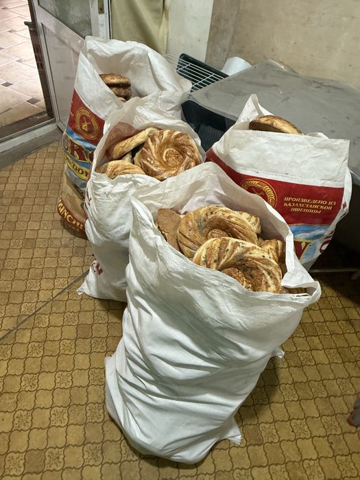 Qotgan non sotiladi Patir va Yopgan noni. qopi 50 мин