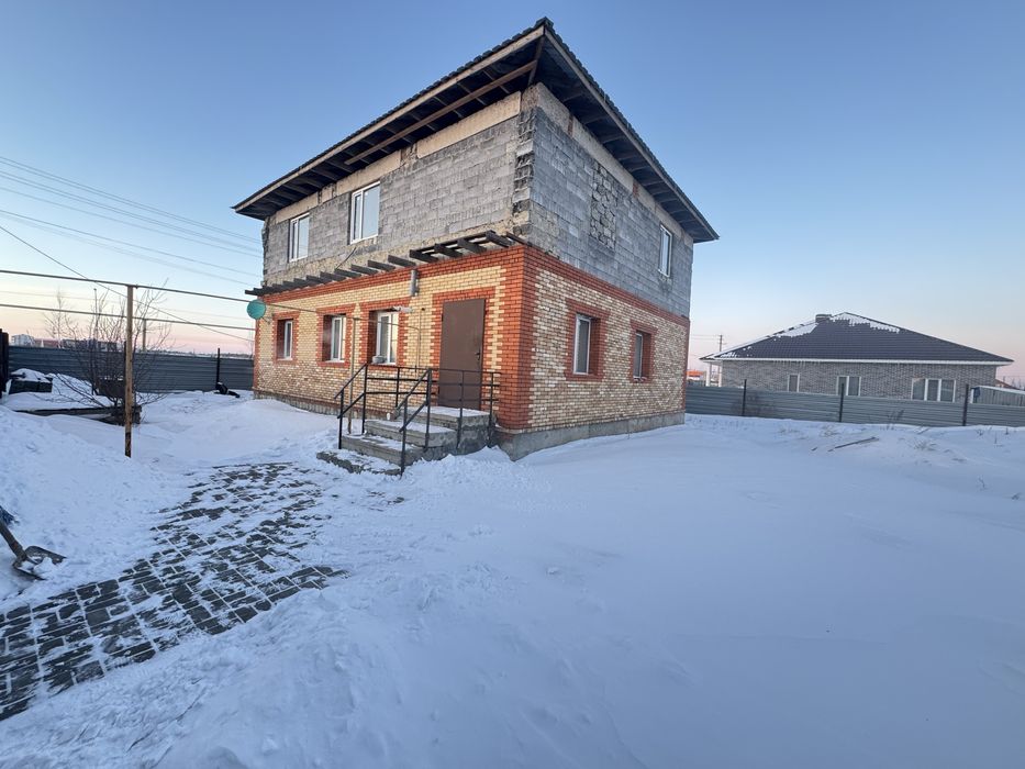 Продам дом 2 этажный северо запад