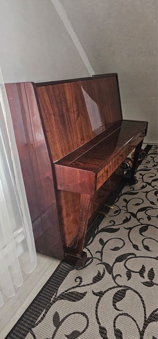 Продам фортепиано