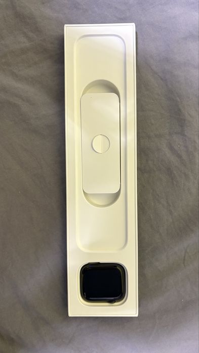 Apple Watch Series 6 Размер - 44mm, GPS, Цвят Space Gray