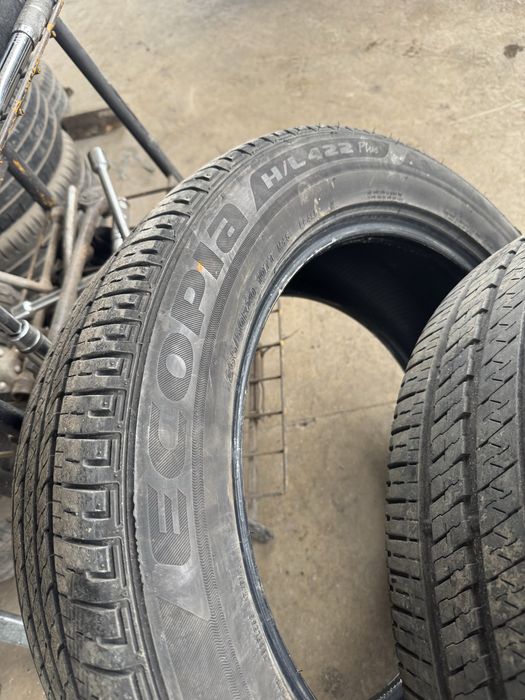 Продавам 3 броя гуми бриджстоун  265/50/20