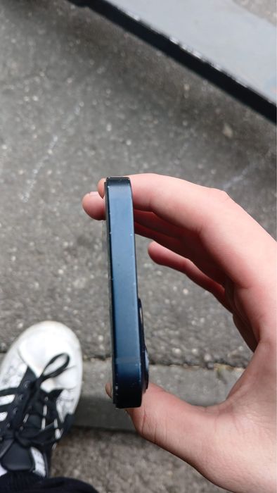 Vand iphone 13 85% santate baterie