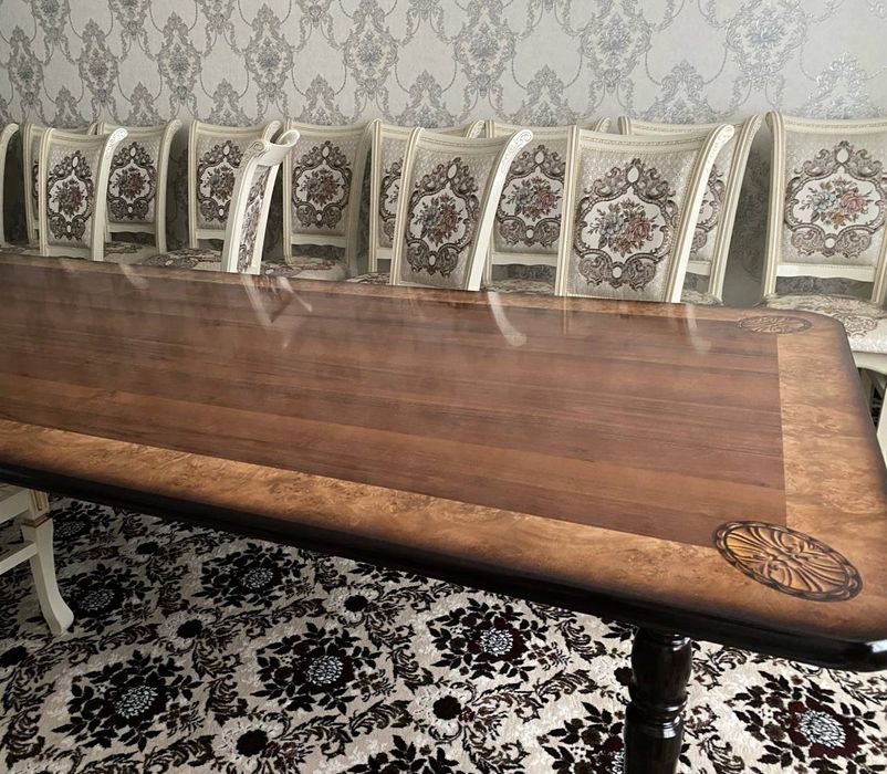 Продается стол и стульчики Г Нукус