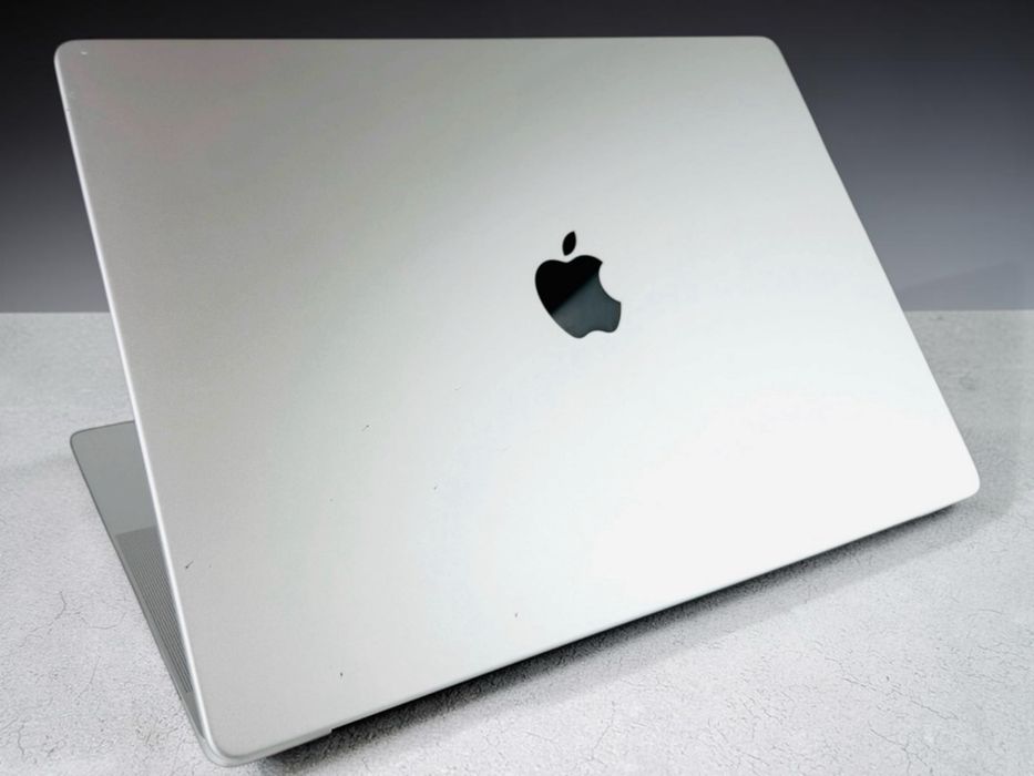 Apple Macbook Pro 16' M1 Pro 16RAM 1TB SSD Silver Отличен! Гаранция