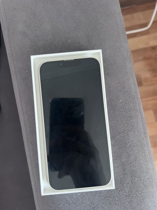 Айфон 14 белого цвета