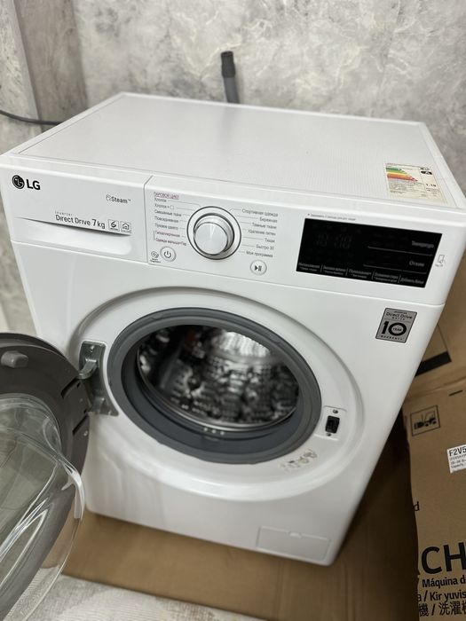 Продам Холодильник LG