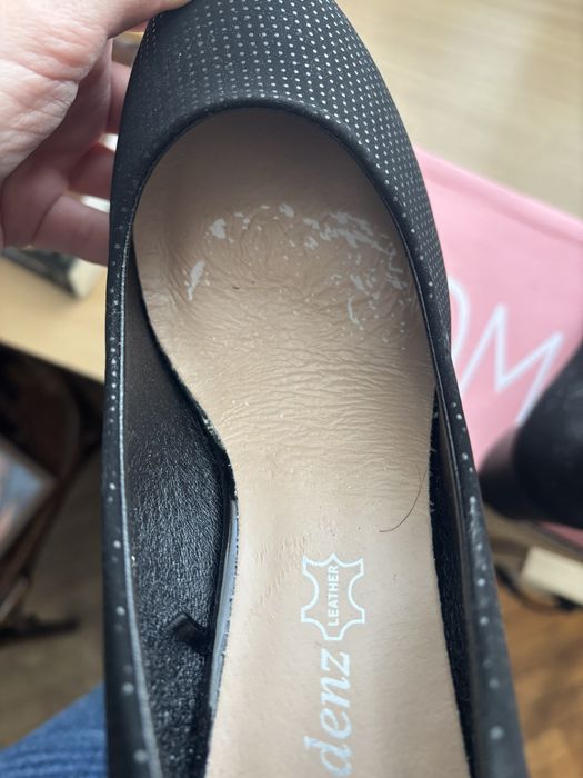 Обувки на висок ток