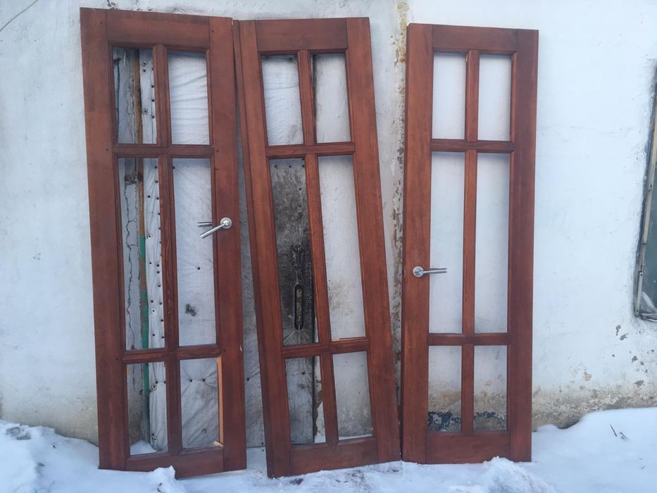 Двери продам эко чисто дерево