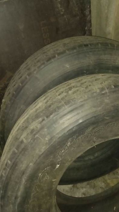 Гуми за камиони R 22.5