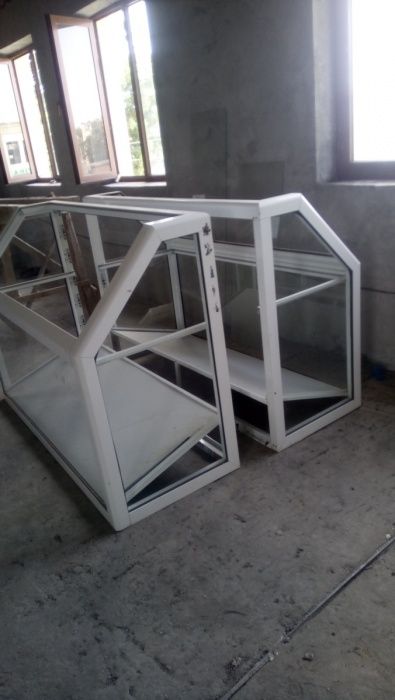 Срочно продаётся прилавки из акфы. Надежные, стеклянные.1 шт 150