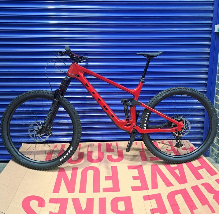 Vitus Escarpe 290 CRS Mountain Bike Carbon  XL size