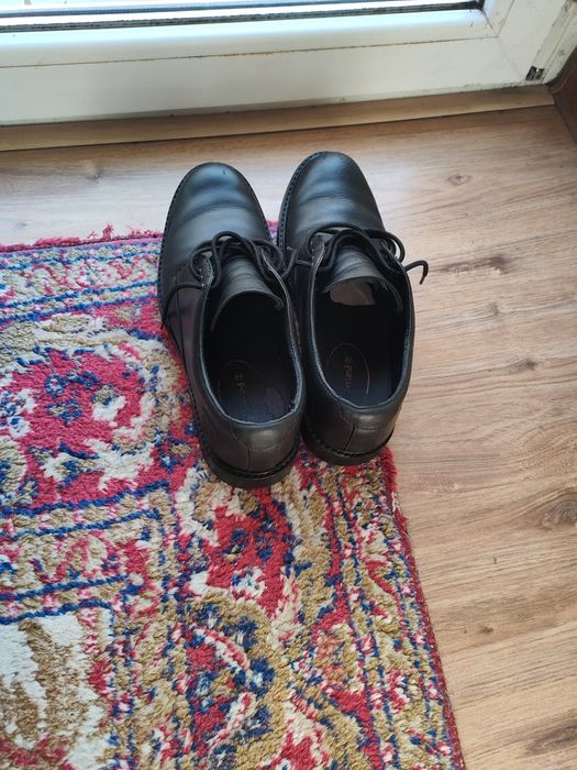 Продавам маркови обувки обувки