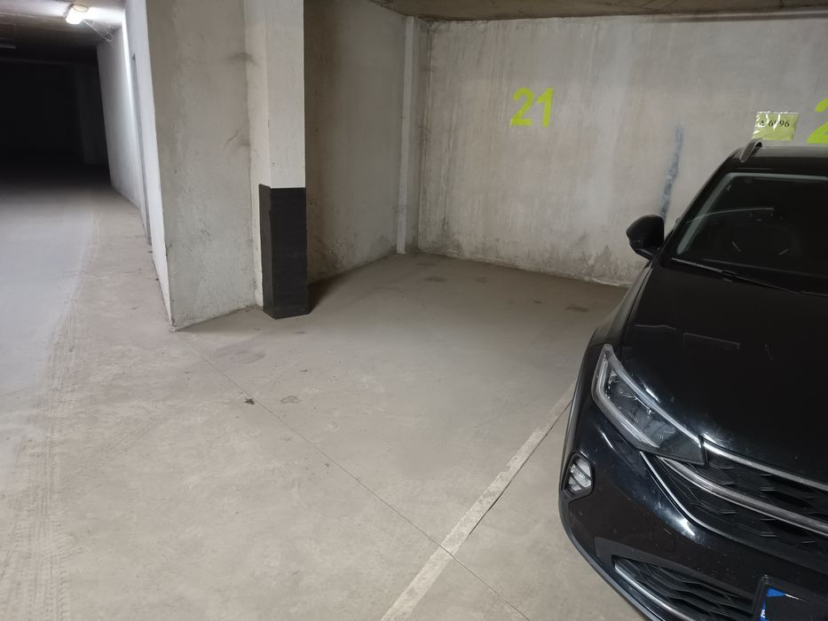 Дава се под наем Гараж / Паркомясто в София, Студентски град - 15 кв.м за 76.5 € - Снимка #2