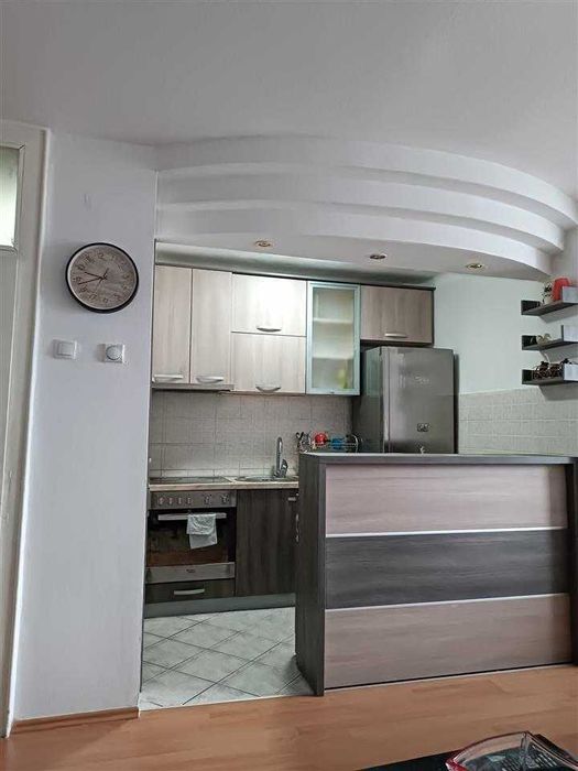 Дава се под наем Тристаен апартамент в Пловдив, Кючук Париж - 84 кв.м за 423.3 € - Снимка #3