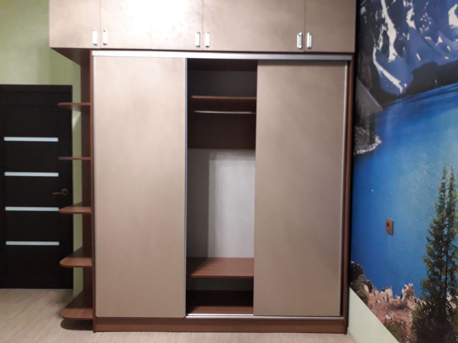 Шкаф и  Прихожка