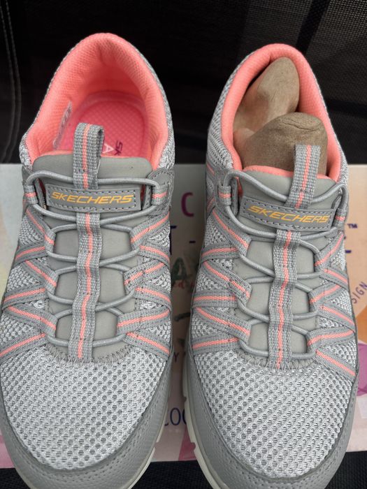 Skechers  marimea 36