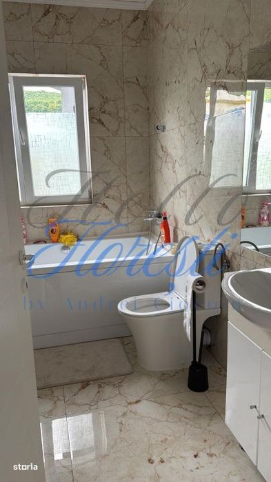 Casa 4 camere in Suatu