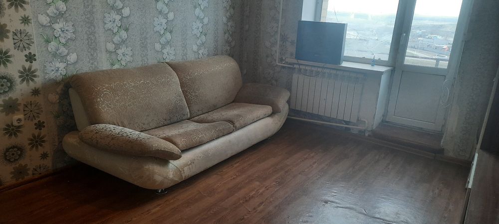 Продаю 1-комн квартиру  в Ботакаре