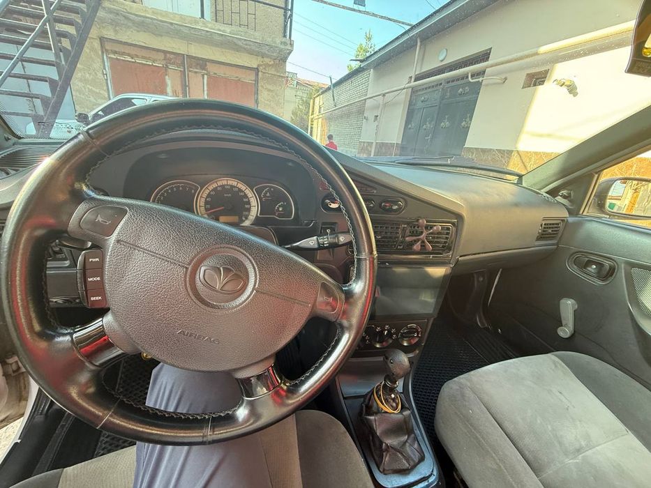 Продам машину нехиа 2