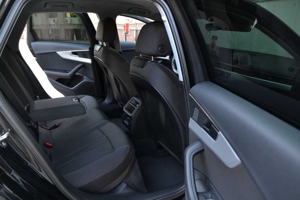 AUDI A4 2019 / Bi_xenon / Navi / FACELIFT / Automata