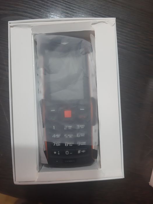 Телефон ( новый) ТМ-513R