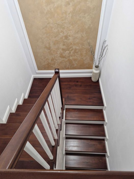 scari interioare din lemn masiv