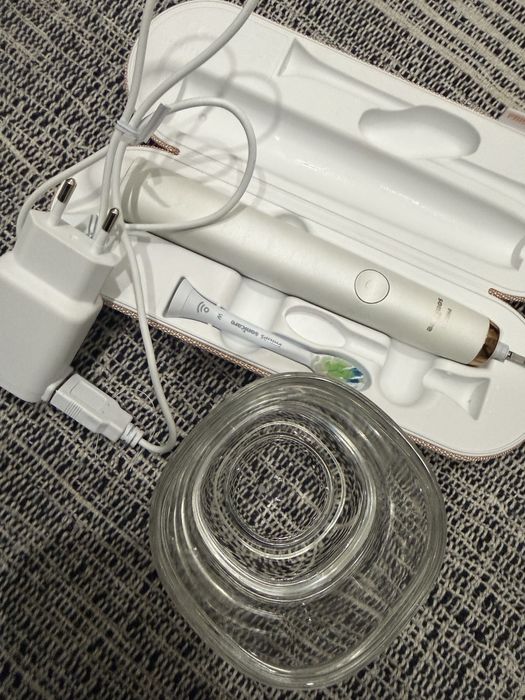 Нова електрическа четка за зъби Philips