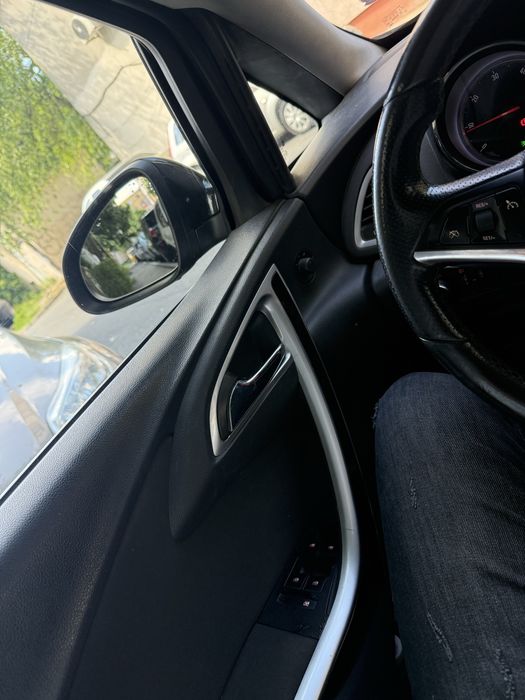 OPEL Astra 2010 — imagine 5