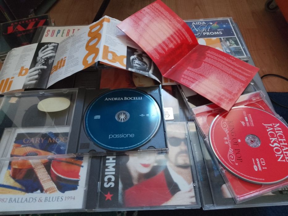 Cd urî Audio- Bee Gees, Michael Jackson, Garry Moore, Robbie Williams,