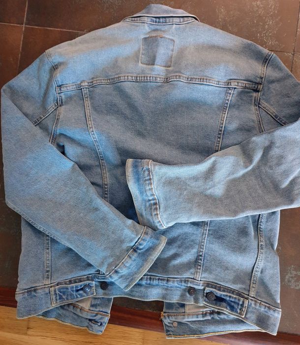 Бренд оригинал куртка джинсовая М новая