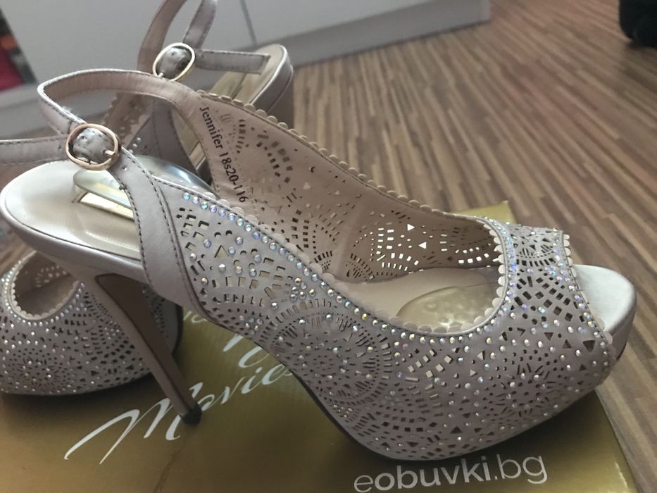 Високи токчета