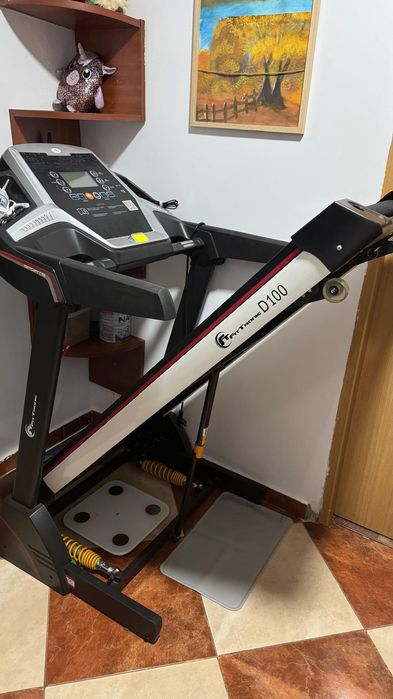 Banda de alergat electrica FitTronic D100