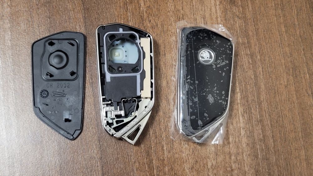 Carcasa cheie Skoda/Vw Golf 8,ID3, ID4 /2020+ 3 , 5 butoane.