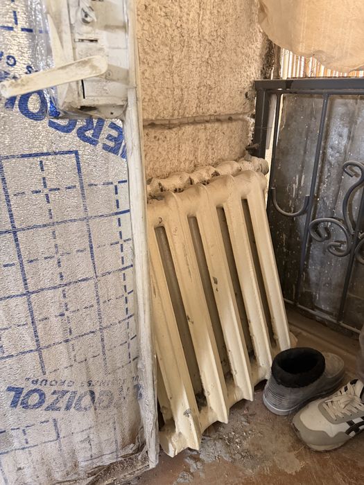 Продам чугунные батареи. Самовывоз м. Космонавтов