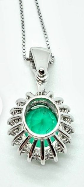 Обици и колие 18к бяло злато изумруд и диаманти