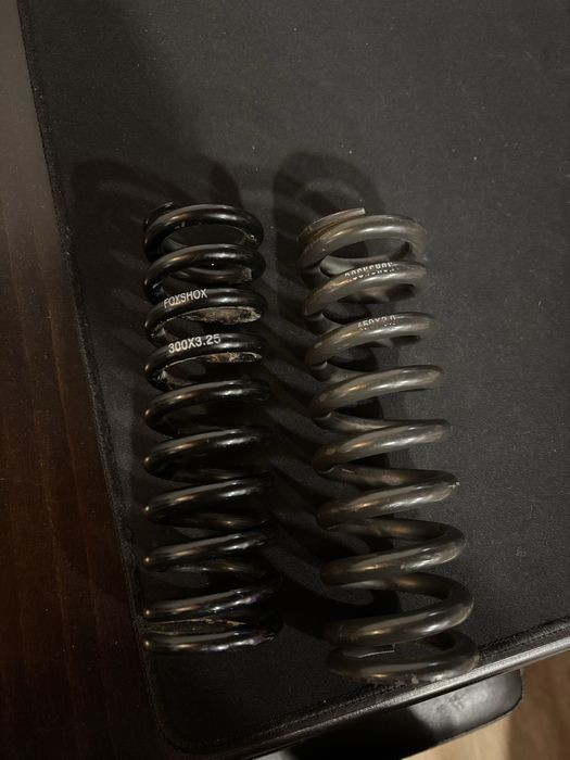 Пружини Fox / Rockshox